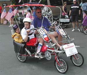 Zach Thuleen, dad Scott, sister Sarah on BlackBird Bikes EZ-1 Quadribent.