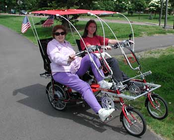 Cycling around Lake Nokomis in Minneapolis.